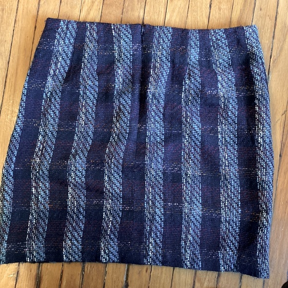 Loft Mini Skirt - Picture 3 of 5